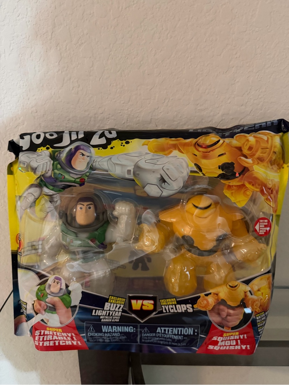 Buzzlight year vs Zyclops goo git zu